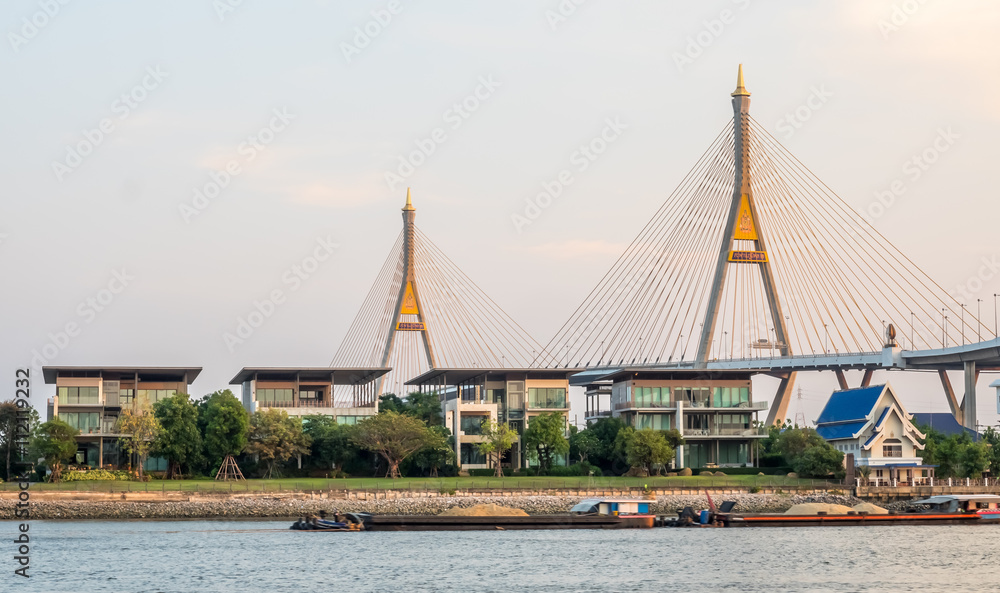 Obraz premium Bhumiphol bridge in Bangkok
