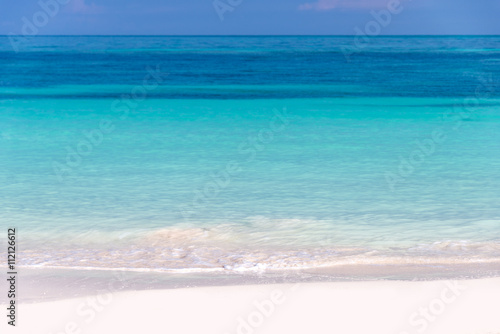 Fototapeta Naklejka Na Ścianę i Meble -  Beach with palm trees, caribbean sea, Cayo Levisa, Cuba