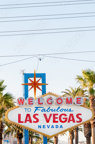 Canvas Print Famous Las Vegas sign on bright sunny day