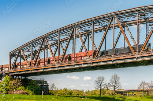 Duisburg Haus-Knipp Eisenbahnbrücke 05