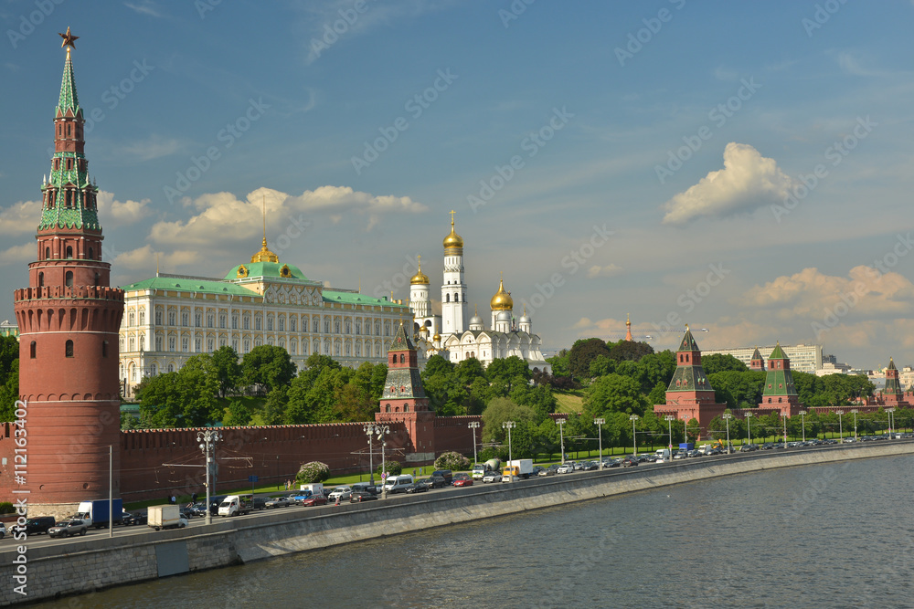 Kremlin embankment of the Moscow river. Kremlin embankment of the Moscow river.