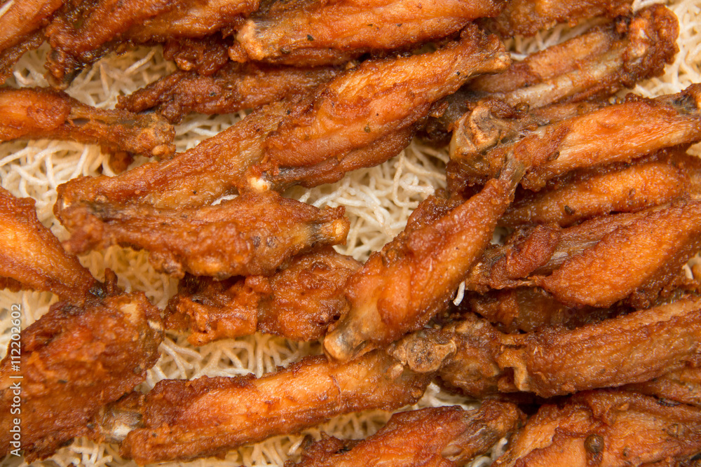  Close up of fried chicken wing