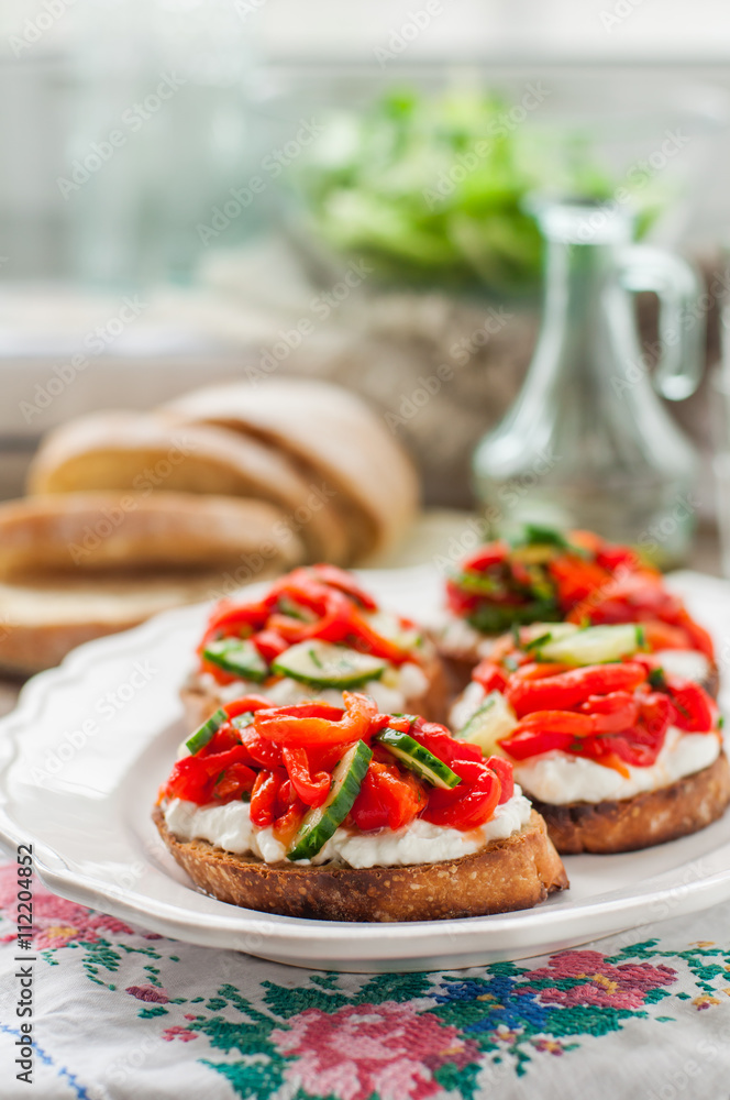 Rоasted Pepper, Cucumber and Feta Bruschetta Rоasted Pepper, Cucumber and Feta Bruschetta