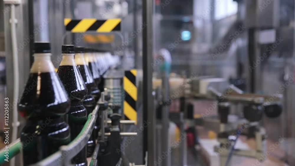 Conveyor for the production of carbonated fresh drink. HD. Conveyor for the production of carbonated fresh drink. HD.