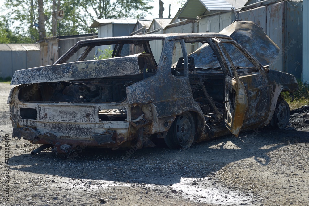 burned car,total