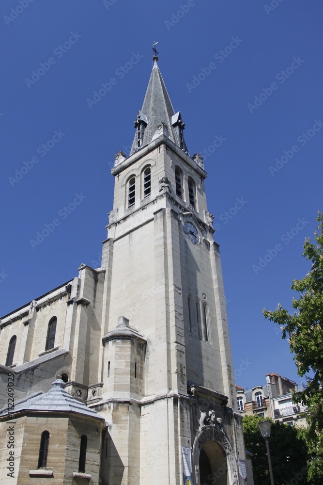 Eglise à Paris