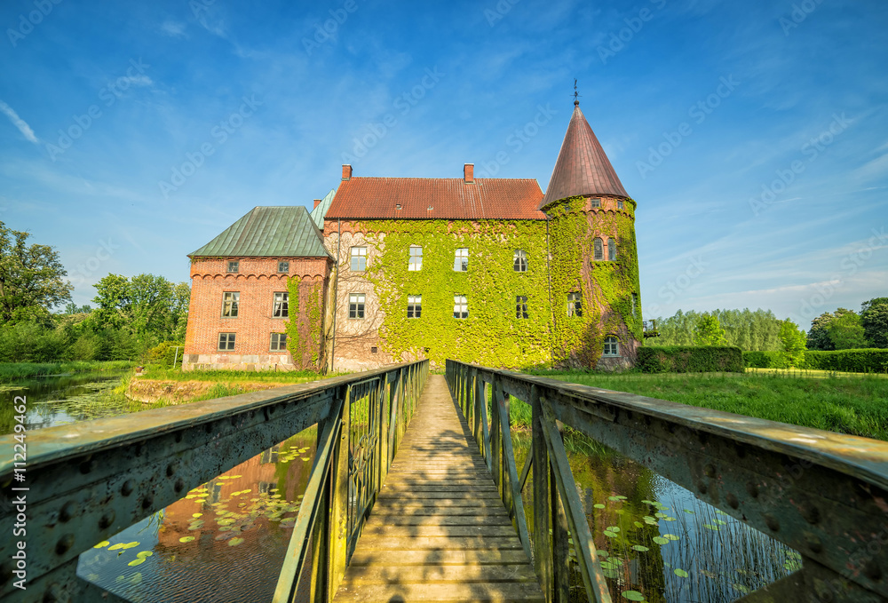 Naklejka premium Iron entry bridge to Ortofta castle