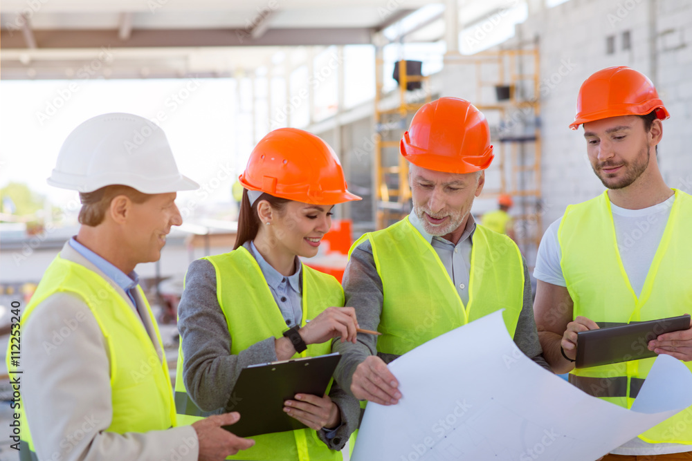 Construction workers. Project discussion Construction workers. Project discussion