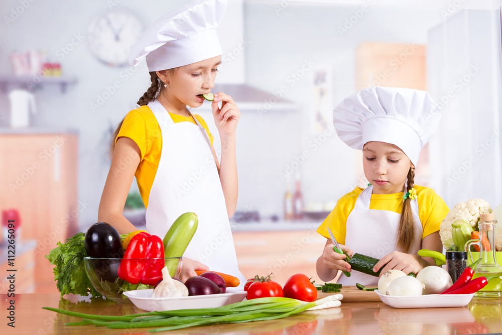 kids in the kitchen starts to cook kids in the kitchen starts to cook