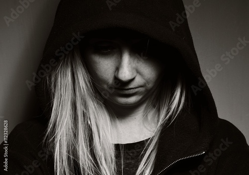 Obraz na płótnie Rebellious teenager in a hoodie. w salonie