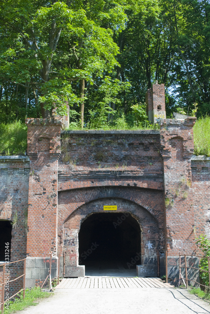 Entrance to the fort number three 