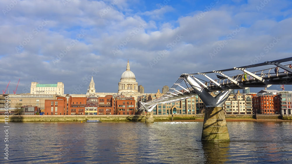 St Paul's Cathedral and London skyline