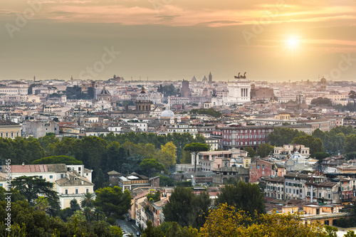 Cloudy sunrise on Rome © LAFORET Aurélien