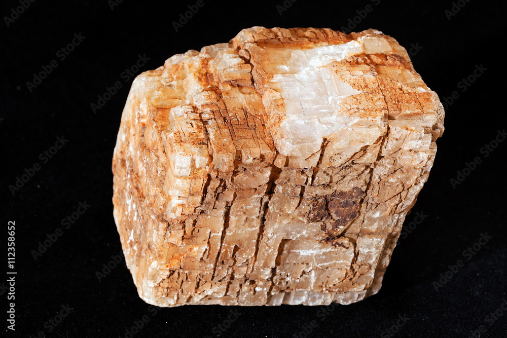 calcite mineral from the group of carbonate