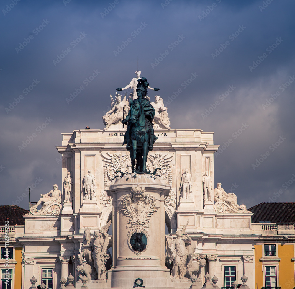 Obraz premium statue in Lisbon 