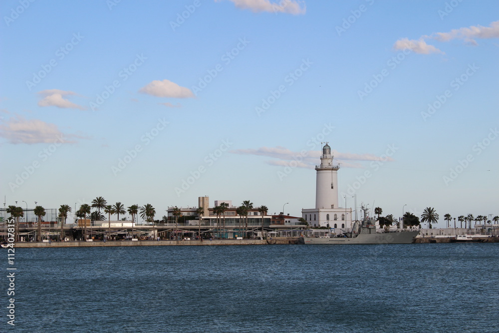 Naklejka premium Faro en el puerto de Málaga