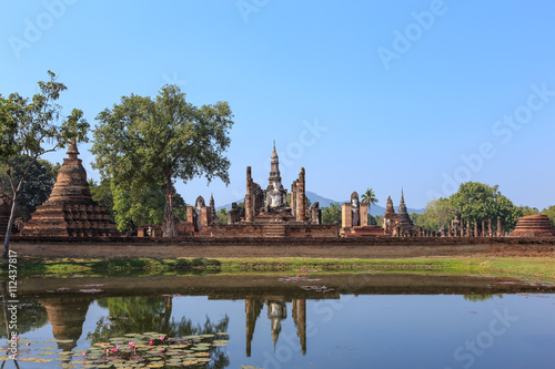 Wat Maha That, Shukhothai Historical Park, Thailand © wirojsid