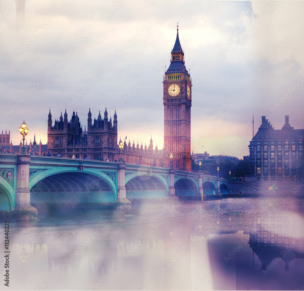 Fototapeta premium Big Ben and Houses of Parliament, vanilla vintage effect image