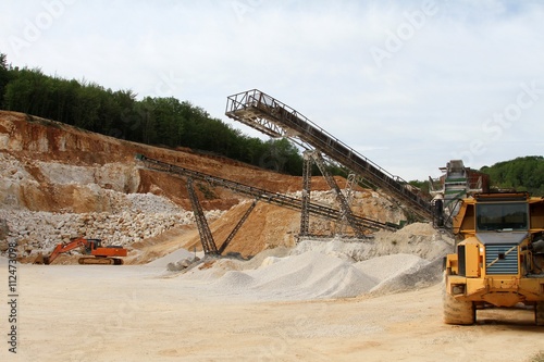 Tapety artystyczne carrière de sable calcaire en Dordogne