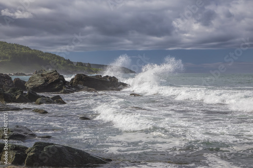 sea, waves breaking on the rocks