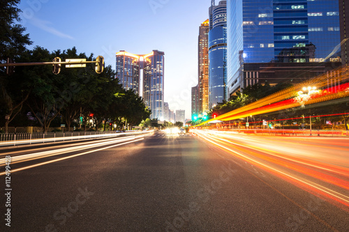 Road of the modern city night © jimmyan8511