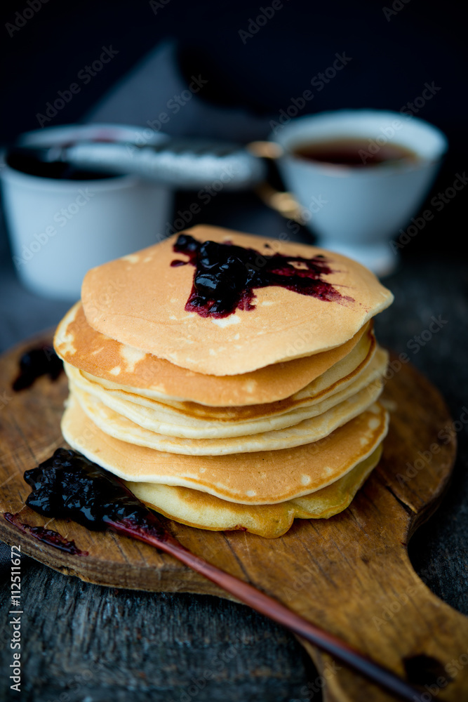 Homemade pancakes with bilberry jam
