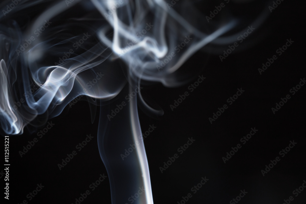 Obraz premium Smoke on a black