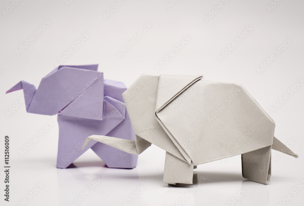 Naklejka premium Origami Elephant