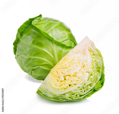 Foto Fresh green cabbage and chopped part isolated
