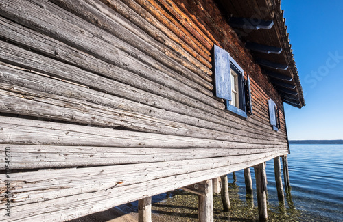 Fényképezés old wooden boathouse
