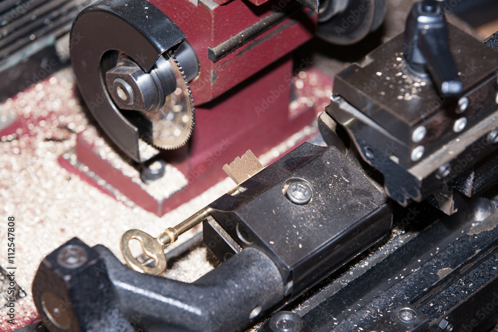 Comment Faire Une Clé Pour Serrure Video