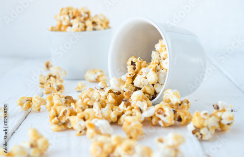 Popcorn with caramel
