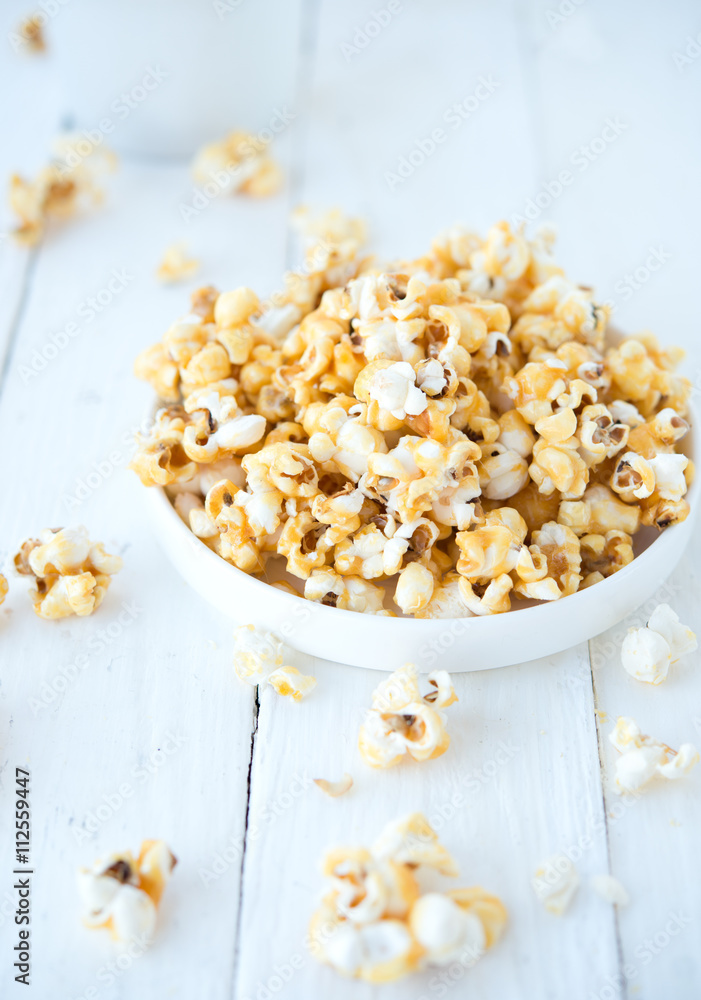 Popcorn with caramel
Popcorn with caramel