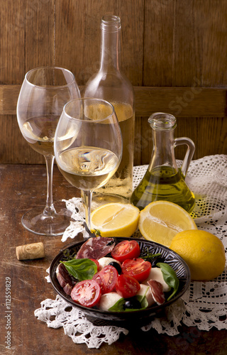 white wine and fruits