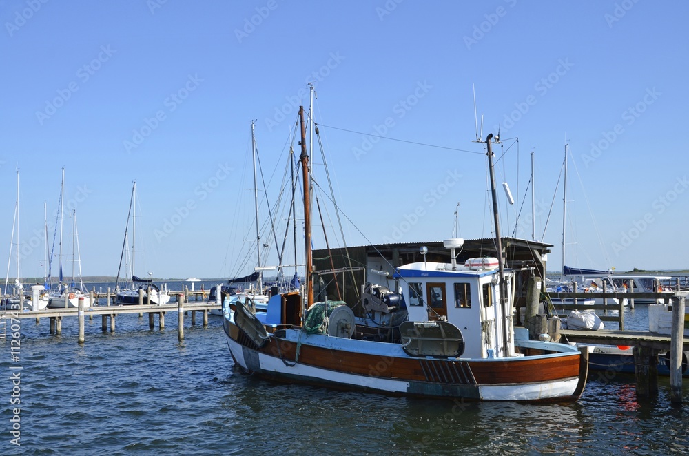Fischerboote im Hafen von Kloster, Hiddensee