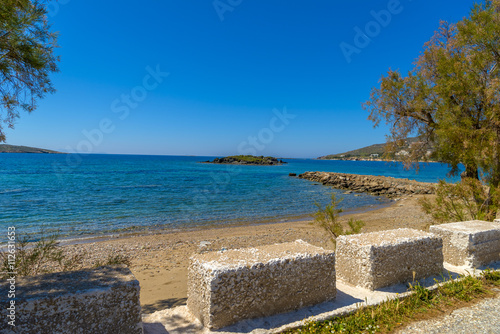 Fototapeta Naklejka Na Ścianę i Meble -  Beautiful sandy beach in Syros, Cyclades, Greece. Crystal clear