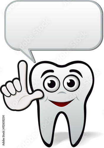 Zahn als Figur oder Logo für Zahnarzt oder Zahnmedizin hat Sprechblase mit Textfreiraum