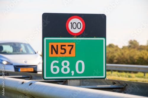 Combined kilometer marker and speed limit sign in the Netherland