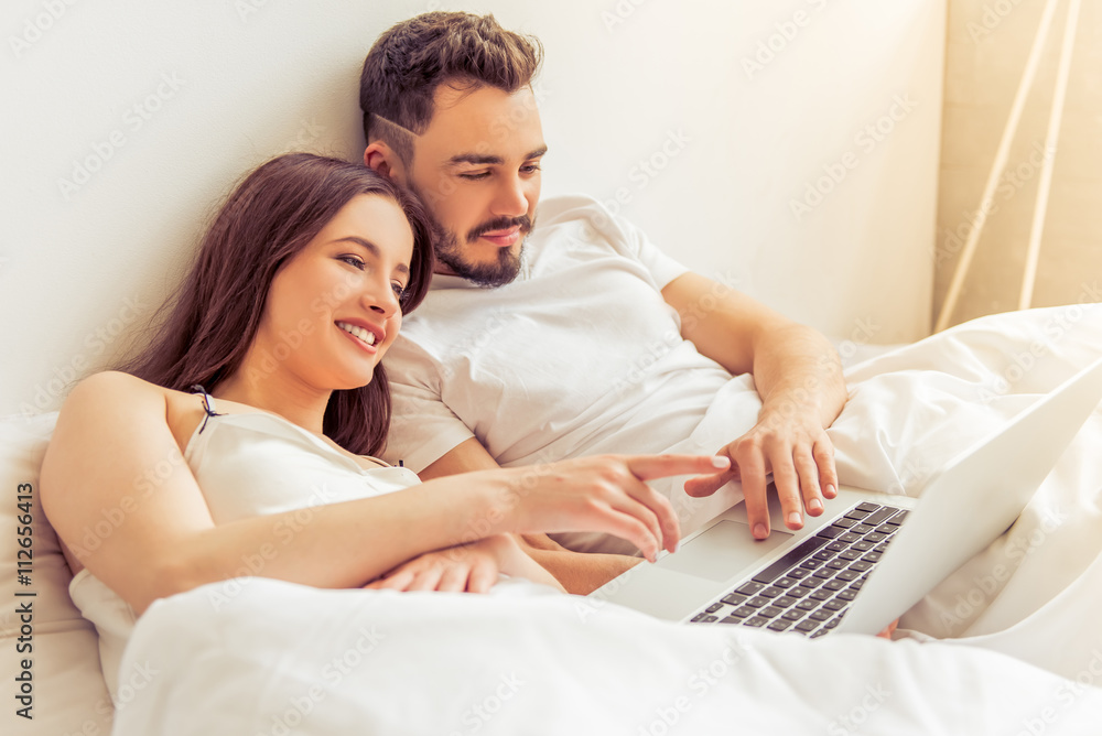 Fototapeta premium Couple in the morning