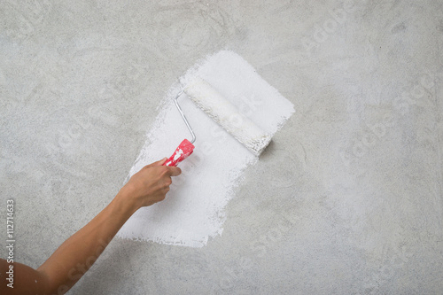 Painting the walls in white color