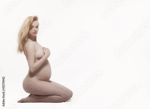 Nacked pregnant woman