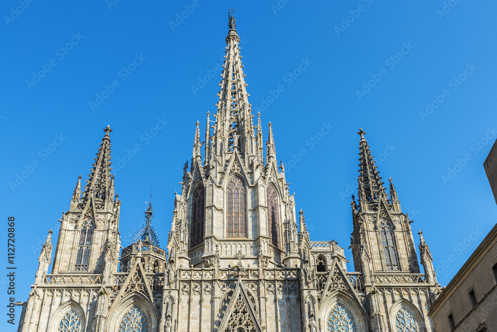 Fototapeta premium Gothic facade of the cathedral of Barcelona