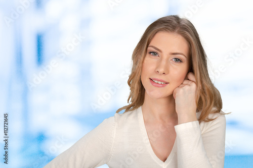 portrait of attractive caucasian smiling woman Free Download portrait of attractive caucasian smiling woman - GFXLoad