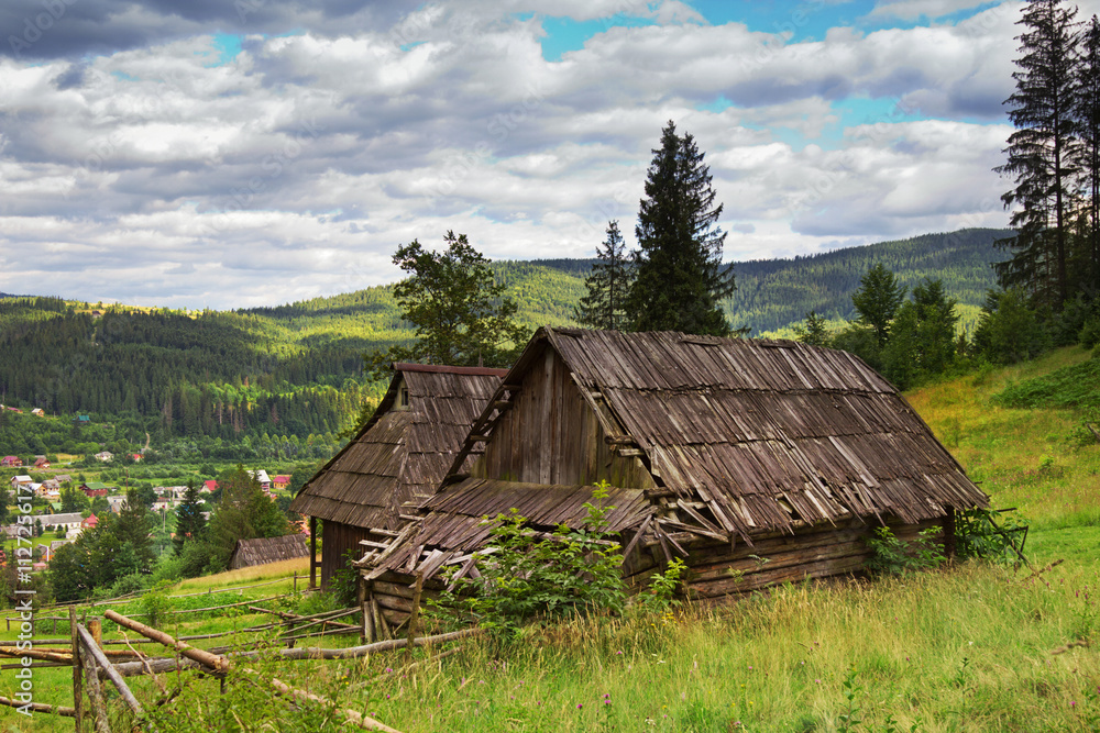 Abandoned house in Carpatian mountains. Abandoned house in Carpatian mountains.