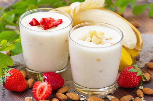 Wallpaper Mural Strawberry banana smoothie Torontodigital.ca