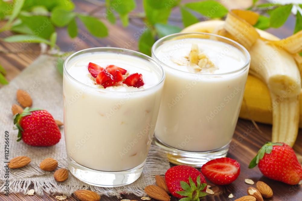 Strawberry banana smoothie Strawberry banana smoothie