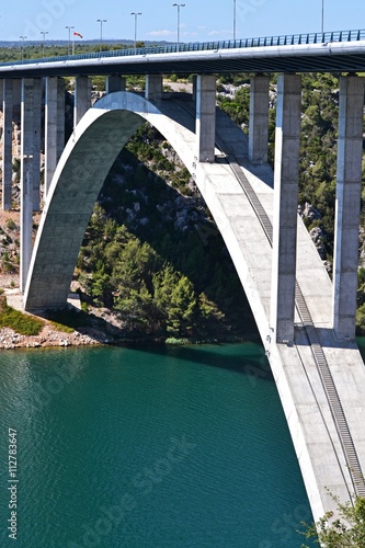 Huge bridge over a sea narrows © Kazick