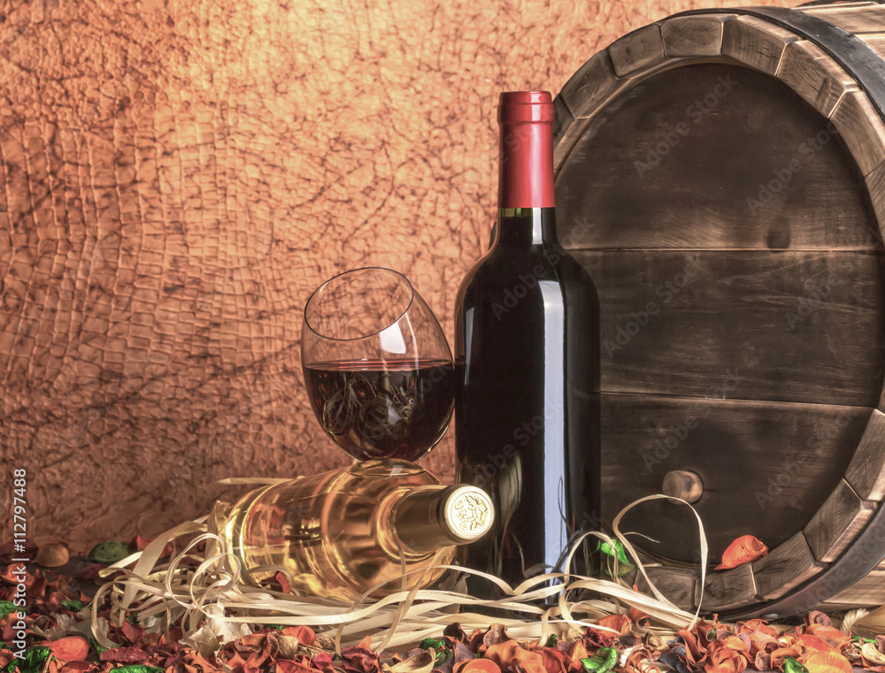 Still life with red wine and heart - obrazy, fototapety, plakaty 