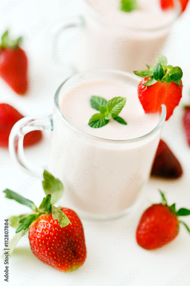 strawberry smoothie strawberry smoothie
