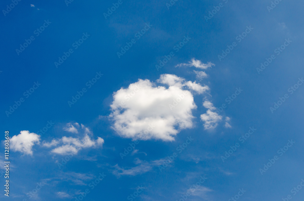 Fototapeta premium Sunny day with white clouds